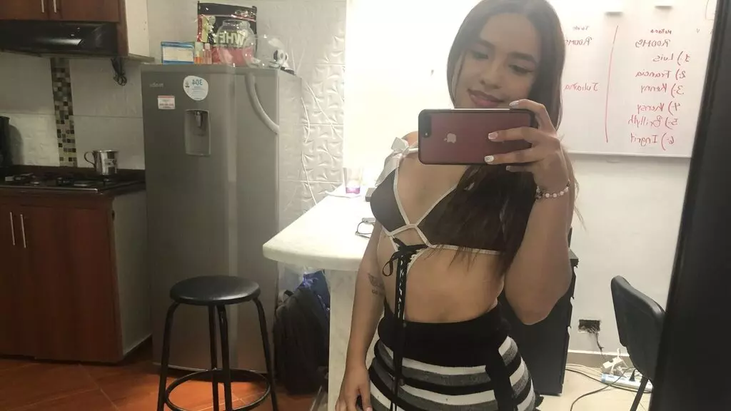 AlejandraCoa's live cam